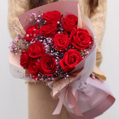 只想爱你 - 11枝卡罗拉红玫瑰